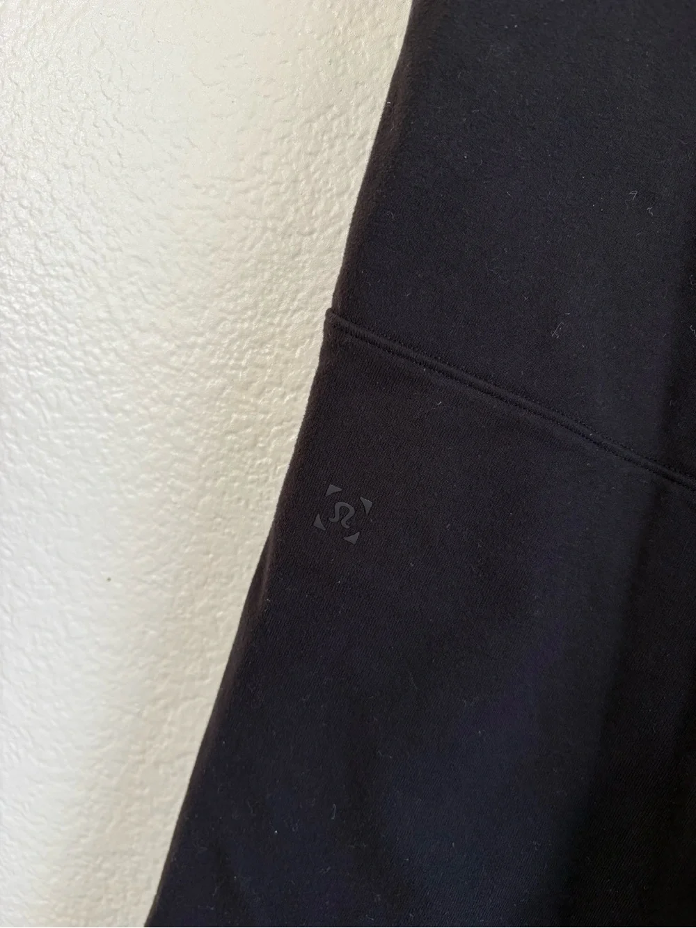 lululemon athletica classic black